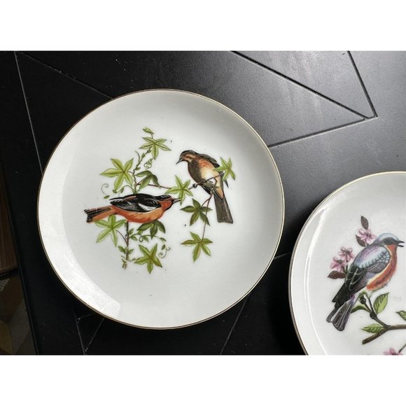 VINTAGE CHADWICK-MILLER INC. COLLECTOR DECORATIVE BIRD PLATES GOLD TRIM SET OF 4 - Picture 2 of 10